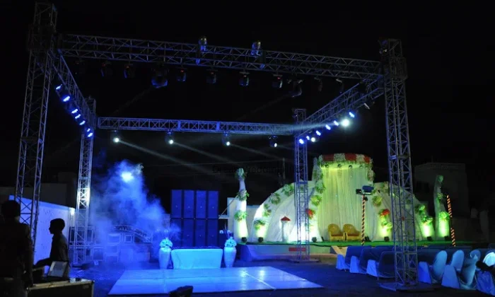 GUNGUN Lights and Decoration